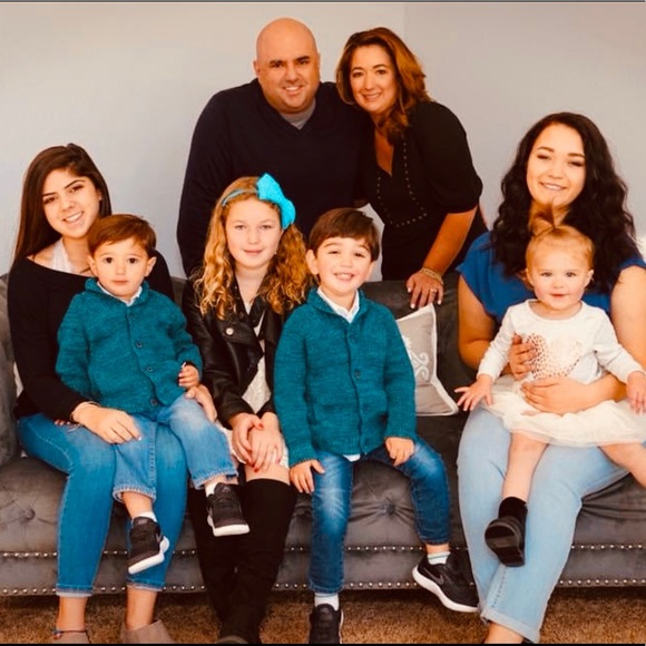 Meet your Posher, Michele with PureMint - Picture 2 of 6